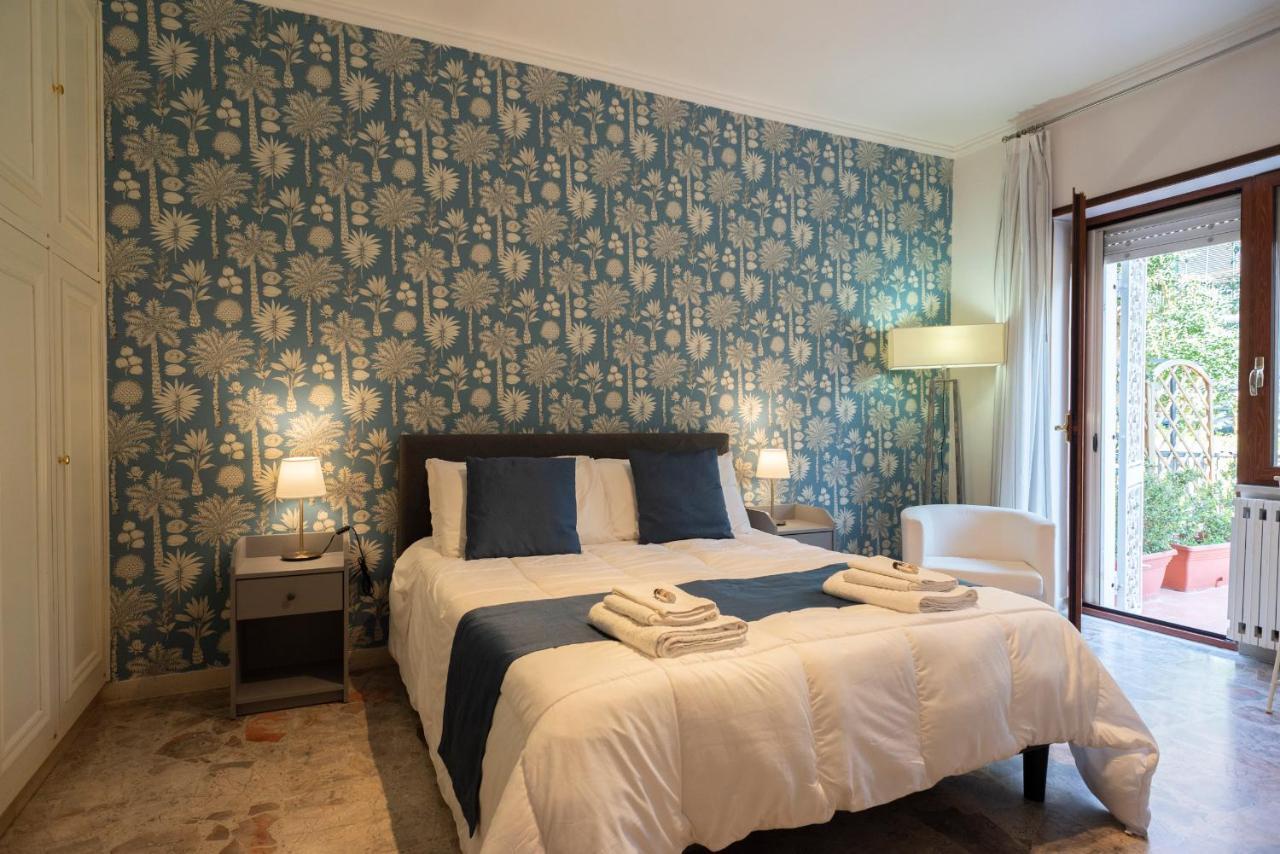 Room 66 Неаполь Экстерьер фото