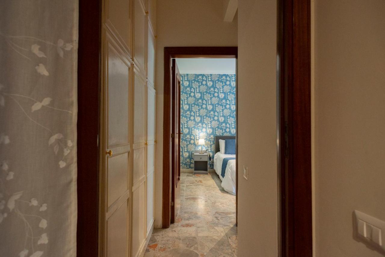 Room 66 Неаполь Экстерьер фото